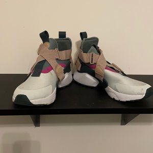 Nike air women’s sneakers